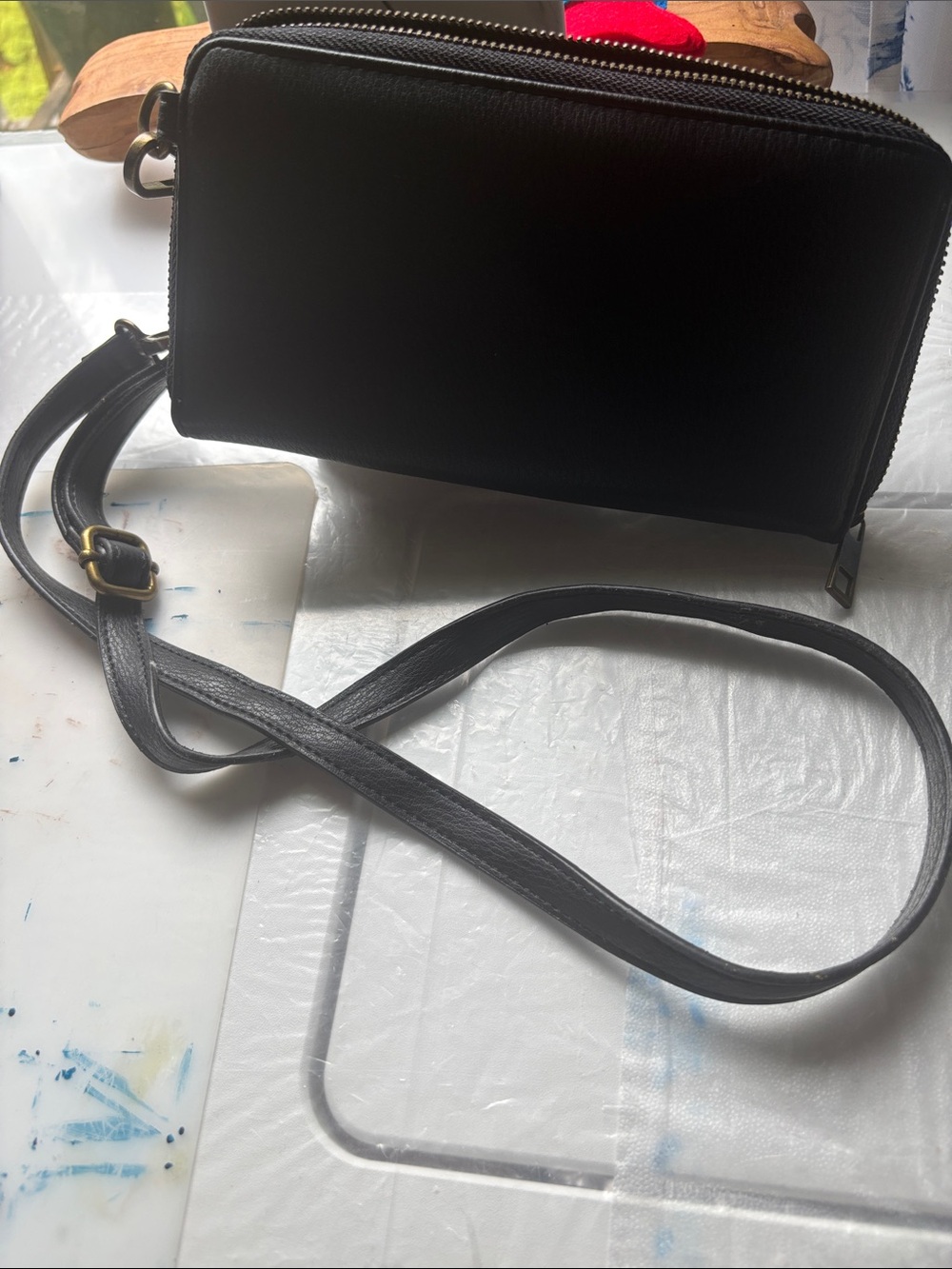 Black Women’s Crossbody Bag - Sleek Everyday Leather Style